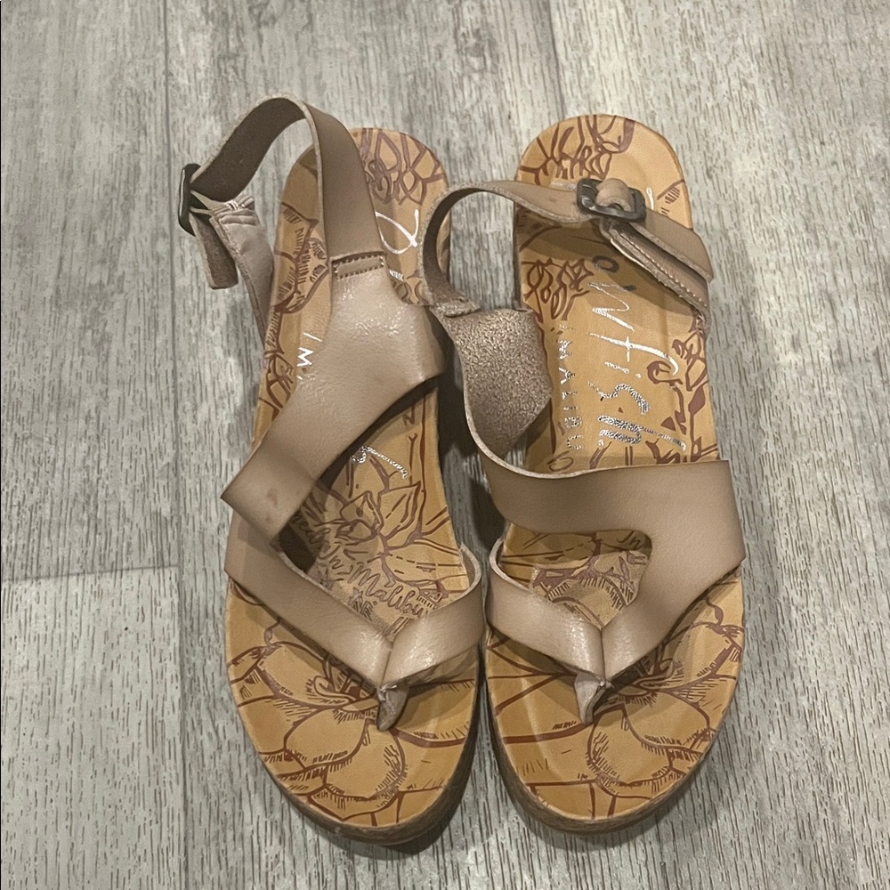 Blowfish Malibu Women's Tan Sandals